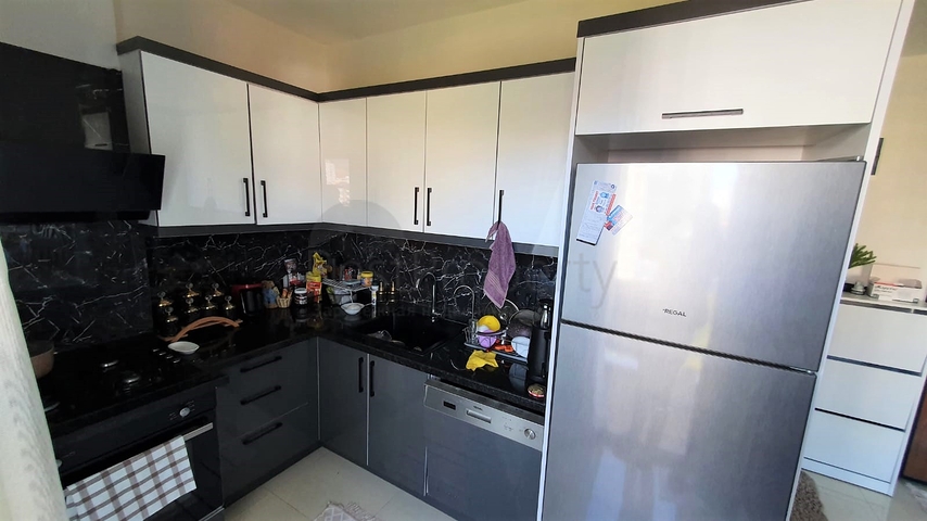 دوبلكس جديدة - غرفتين وصالة مفروشة - في محمودلار / الانيا 