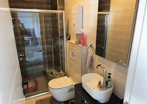 دوبلكس جديدة - غرفتين وصالة مفروشة - في محمودلار / الانيا 