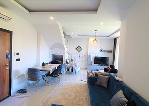 دوبلكس جديدة - غرفتين وصالة مفروشة - في محمودلار / الانيا 