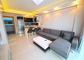 اطلالة بحر - شقة غرفة وصالة مفروشة - ضمن مجمع 5 نجوم في محمودلار / الانيا 