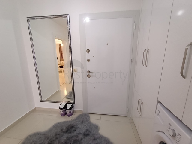 شقة مفروشة - غرفة نوم وصالة -ضمن مجمع يضم خدمات - في محمودلار / الانيا 