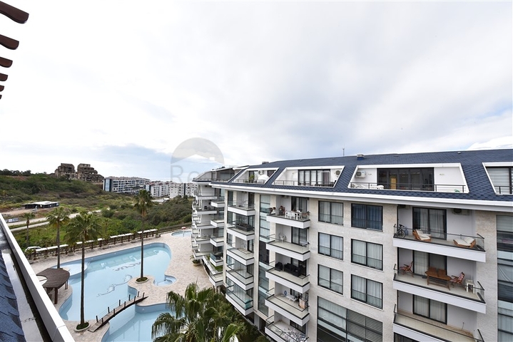 دوبلكس 3 غرف وصالة مفروشة -ضمن مجمع حديث - في كاستل / الانيا 