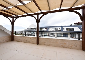 دوبلكس 3 غرف وصالة مفروشة -ضمن مجمع حديث - في كاستل / الانيا 