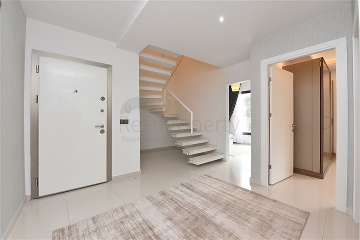 دوبلكس ارضية - 3 غرف وصالة مفروشة - ضمن مجمع 5 نجوم في كاستل / الانيا 