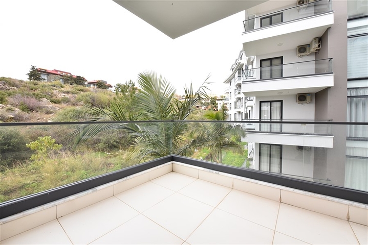 دوبلكس ارضية - 3 غرف وصالة مفروشة - ضمن مجمع 5 نجوم في كاستل / الانيا 