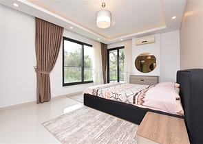 دوبلكس ارضية - 3 غرف وصالة مفروشة - ضمن مجمع 5 نجوم في كاستل / الانيا 