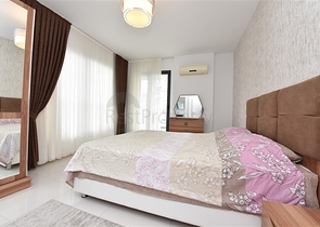 دوبلكس ارضية - 3 غرف وصالة مفروشة - ضمن مجمع 5 نجوم في كاستل / الانيا 