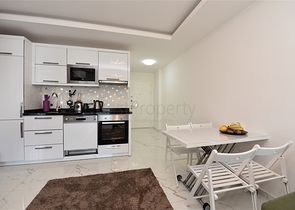 شقة غرفتين وصالة -ضمن مجمع فاخر وقريب من البحر - في افسلار / الانيا 