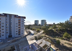 شقة جديدة للبيع - ضمن مجمع سكني في افسلار - تصميم غرفة وصالة . 