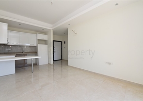 شقة جديدة للبيع - ضمن مجمع سكني في افسلار - تصميم غرفة وصالة . 