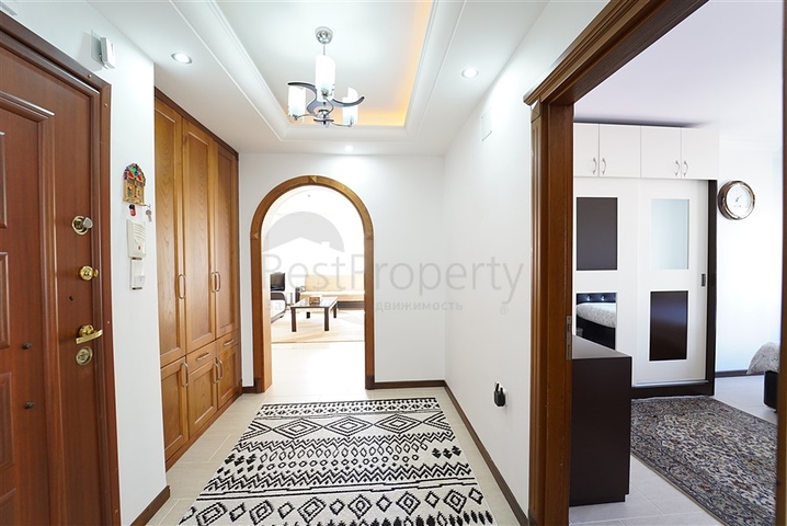 قريبة من البحر - شقة غرفتين وصالة مفروشة - في محمودلار / الانيا 