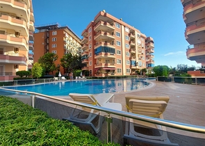 قريبة من البحر - شقة غرفتين وصالة مفروشة - في محمودلار / الانيا 