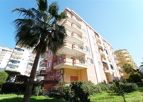 قريبة من البحر - شقة غرفتين وصالة مفروشة - في محمودلار / الانيا 