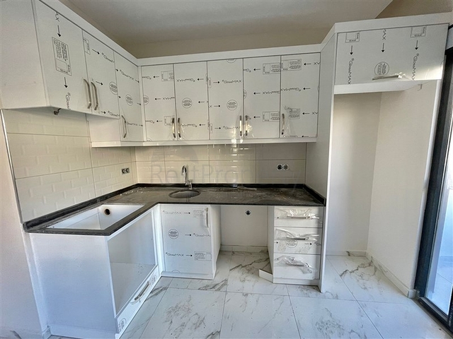 شقق للبيع في مركز الانيا - غرفة وصالة - ضمن مجمع جديد - الانيا سنتر 