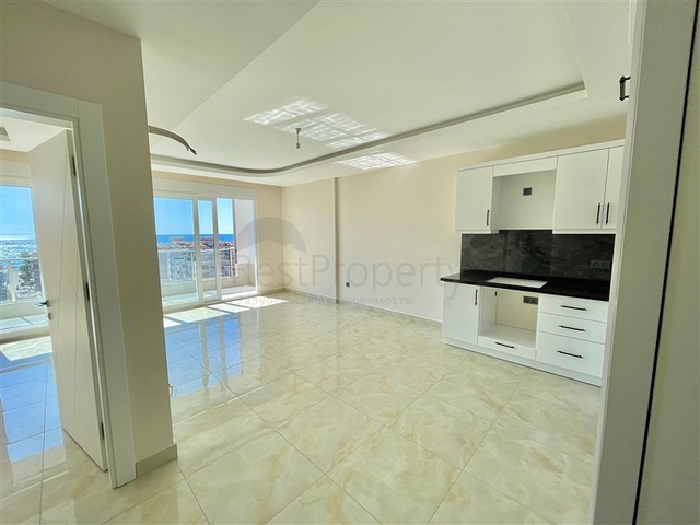 اطلالة بحر - شقة غرفة وصالة -ضمن مجمع جديد - في محمودلار / الانيا 