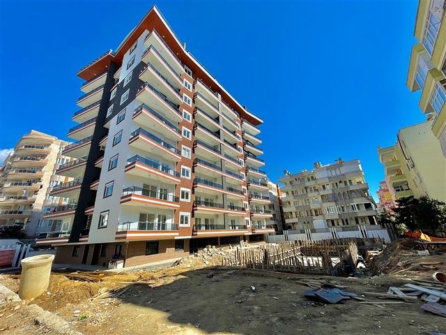 اطلالة بحر - شقة غرفة وصالة -ضمن مجمع جديد - في محمودلار / الانيا 