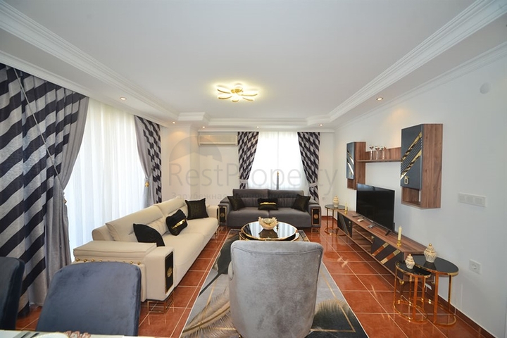 شقة واسعة غرفتين وصالة مفروشة - ضمن مجمع سكني في محمودلار/ الانيا 