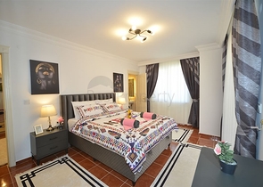 شقة واسعة غرفتين وصالة مفروشة - ضمن مجمع سكني في محمودلار/ الانيا 