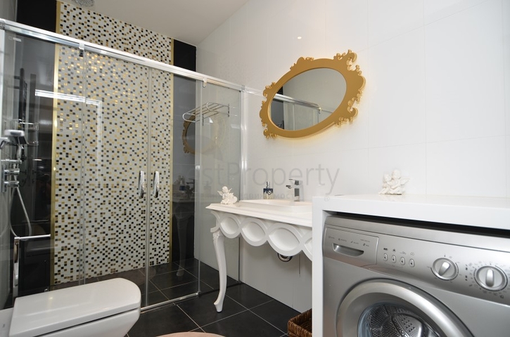 اطلالة بحر - دوبلكس فاخرة - ضمن مجمع 5 نجوم - في كوناكليه / الانيا 