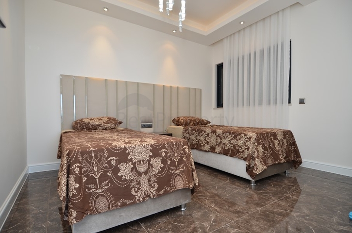 اطلالة بحر - دوبلكس فاخرة - ضمن مجمع 5 نجوم - في كوناكليه / الانيا 