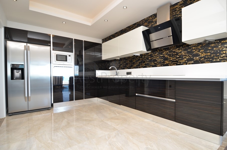 اطلالة بحر - دوبلكس فاخرة - ضمن مجمع 5 نجوم - في كوناكليه / الانيا 