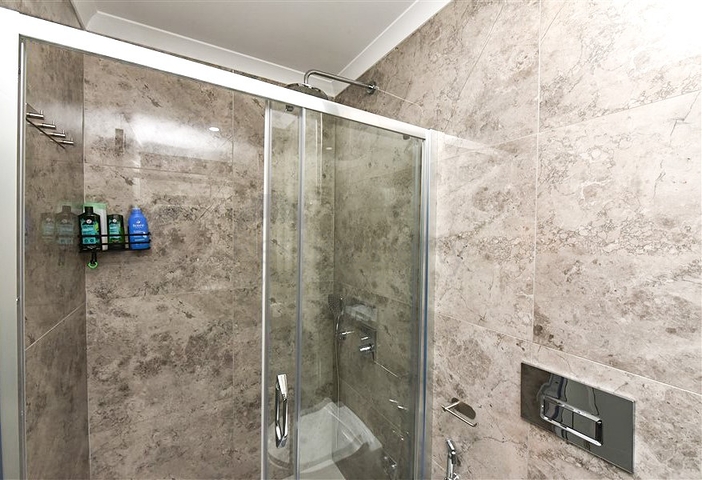 دوبلكس للبيع ضمن مجمع فاخر - 3 غرف وصالة - في كارجيجاك / الانيا 