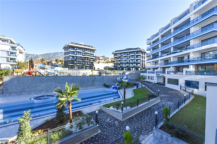 دوبلكس للبيع ضمن مجمع فاخر - 3 غرف وصالة - في كارجيجاك / الانيا 