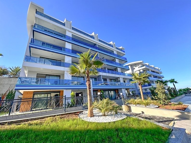 دوبلكس للبيع ضمن مجمع فاخر - 3 غرف وصالة - في كارجيجاك / الانيا 