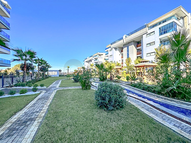 دوبلكس للبيع ضمن مجمع فاخر - 3 غرف وصالة - في كارجيجاك / الانيا 