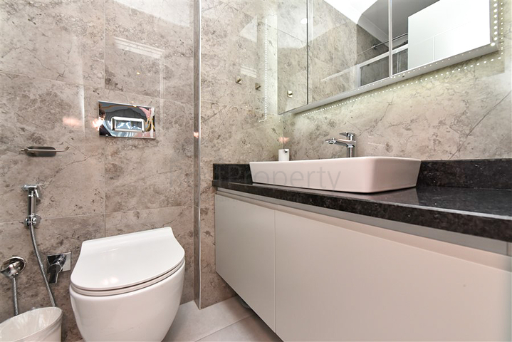 دوبلكس للبيع ضمن مجمع فاخر - 3 غرف وصالة - في كارجيجاك / الانيا 