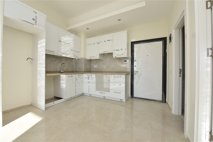 شقة غرفة وصالة ضمن مجمع سكني حديث - في افسلار/ الانيا