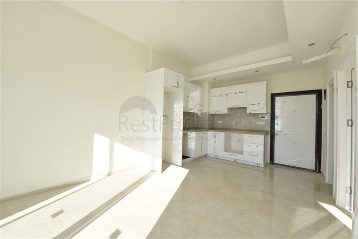 شقة غرفة وصالة ضمن مجمع سكني حديث - في افسلار/ الانيا