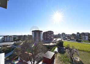 شقة غرفة وصالة ضمن مجمع سكني حديث - في افسلار/ الانيا