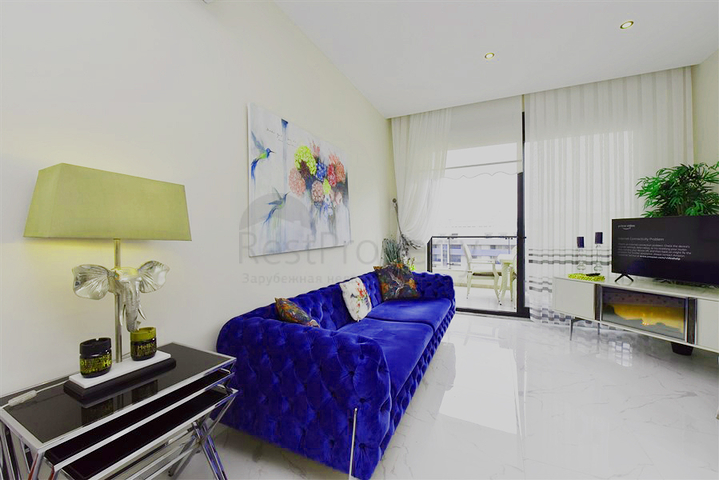 مجمع فاخر على البحر مباشرة - شقة غرفتين وصالة مفروشة - في اوبا / الانيا 