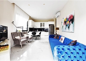 مجمع فاخر على البحر مباشرة - شقة غرفتين وصالة مفروشة - في اوبا / الانيا 