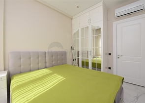 مجمع فاخر على البحر مباشرة - شقة غرفتين وصالة مفروشة - في اوبا / الانيا 