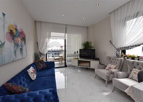 مجمع فاخر على البحر مباشرة - شقة غرفتين وصالة مفروشة - في اوبا / الانيا 