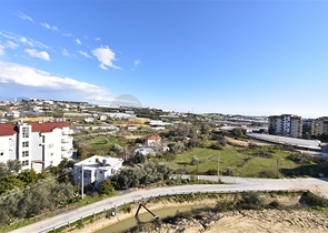 شقة ضمن مجمع يضم كافة الخدمات في افسلار / الانيا 