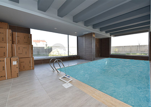 شقة ضمن مجمع يضم كافة الخدمات في افسلار / الانيا 