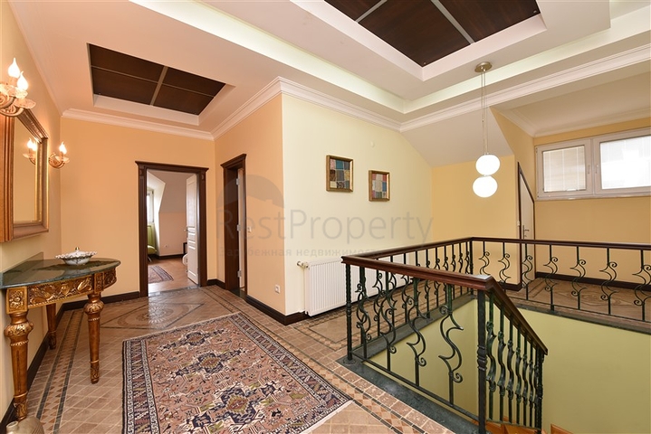 شقة دوبلكس واسعة - 3 غرف وصالة مفروشة - في اوبا / الانيا 