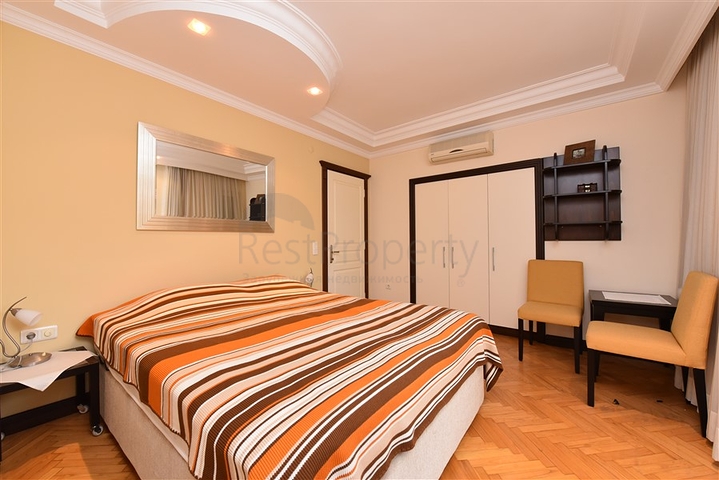 شقة دوبلكس واسعة - 3 غرف وصالة مفروشة - في اوبا / الانيا 