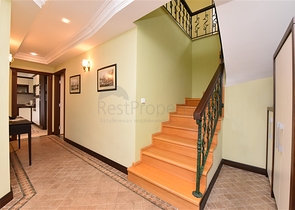 شقة دوبلكس واسعة - 3 غرف وصالة مفروشة - في اوبا / الانيا 