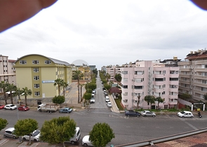 شقة دوبلكس واسعة - 3 غرف وصالة مفروشة - في اوبا / الانيا 