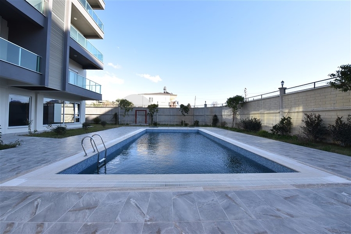 شقة غرفة وصالة -ضمن مجمع سكني جديد - في افسلار / الانيا 