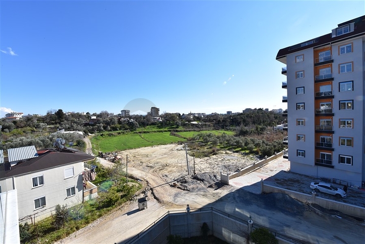 شقة غرفة وصالة -ضمن مجمع سكني جديد - في افسلار / الانيا 