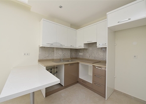 شقة غرفة وصالة -ضمن مجمع سكني جديد - في افسلار / الانيا 