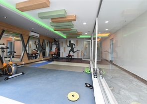 شقة غرفة وصالة -ضمن مجمع سكني جديد - في افسلار / الانيا 