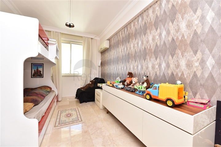 اطلالة بحر - شقة 3 غرف وصالة مفروشة -ضمن مجمع يضم خدمات 5 نجوم - في كارجيجاك / الانيا 