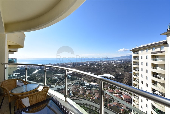 اطلالة بحر - شقة 3 غرف وصالة مفروشة -ضمن مجمع يضم خدمات 5 نجوم - في كارجيجاك / الانيا 