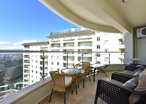 اطلالة بحر - شقة 3 غرف وصالة مفروشة -ضمن مجمع يضم خدمات 5 نجوم - في كارجيجاك / الانيا 